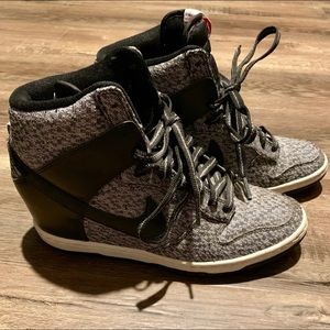 Nike Dunk Sky Hi TXT